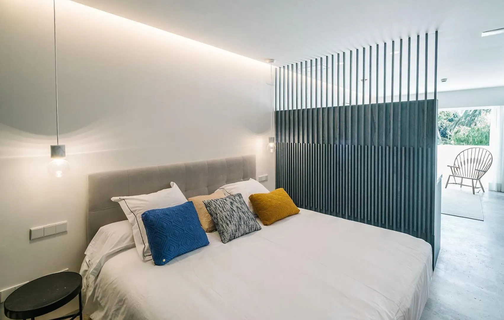Puente Romano Beach Suites - Private Apartaments location